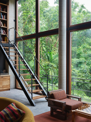 Pompey Jamaica / Gia Wolff & Freecell Architecture