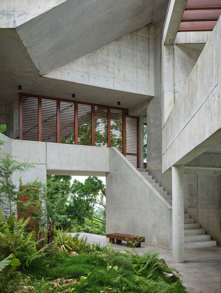 Pompey Jamaica / Gia Wolff & Freecell Architecture