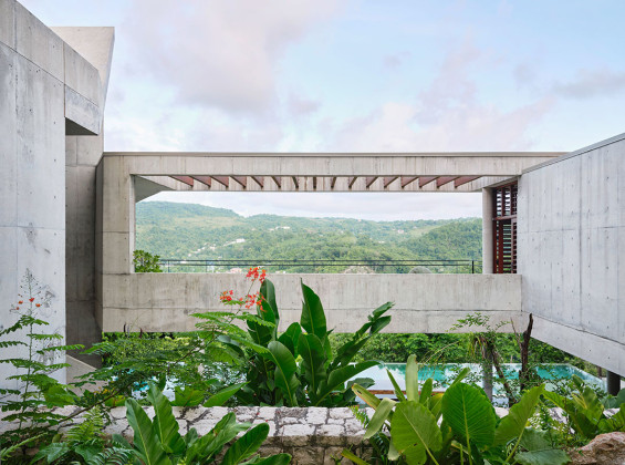 Pompey Jamaica / Gia Wolff & Freecell Architecture