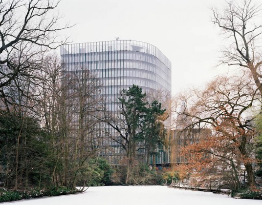 Sauerbruch Hutton / Colour in architecture / Distanz 2012