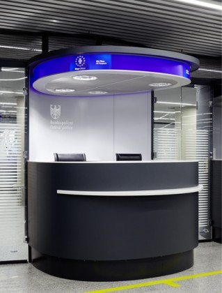 HOSPITALITY FRANKFURT AIRPORT / FORM